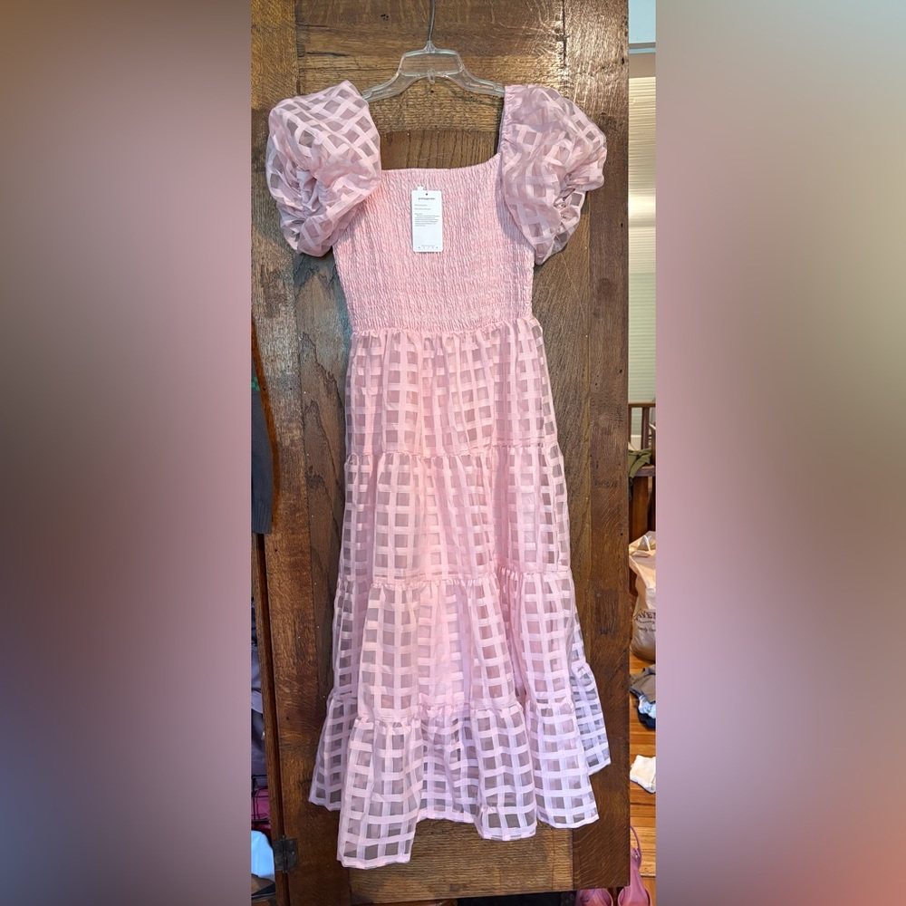 Pink puff sleeve dress